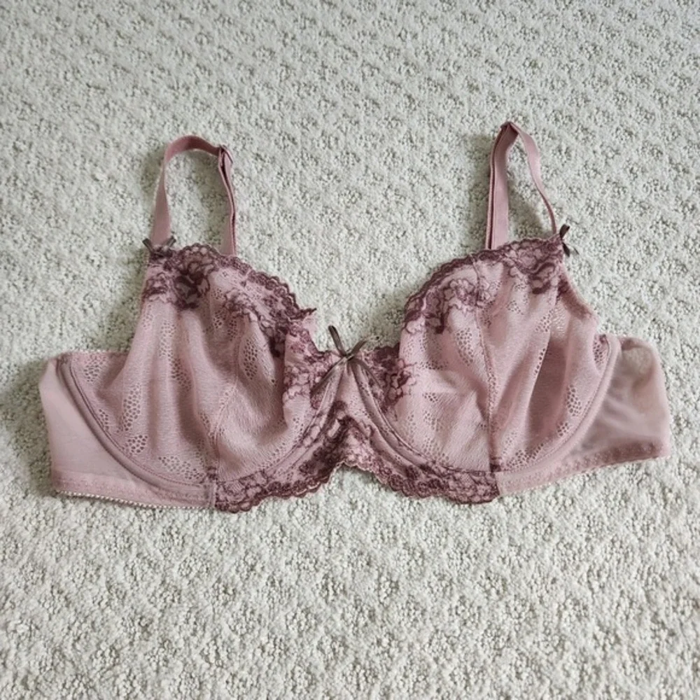 Pink Lace Trim Unlined‎ Underwire Bra Size 42D